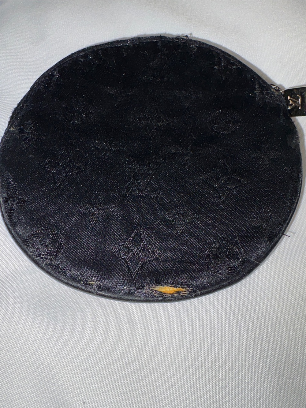 LV Coin Pouch - has flaws - details shown - Picture 3 of 7